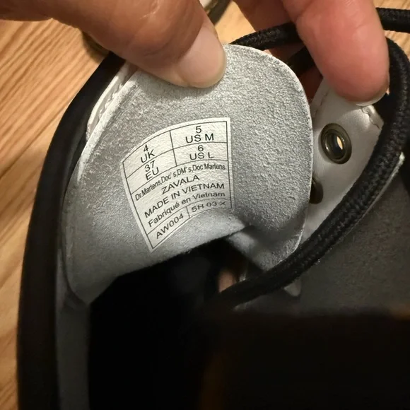 Dr. Martens White Leather Boots with Black Laces - Picture 5 of 6